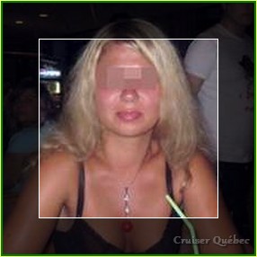 Petite cochonne à Trois-Rivières recherche un black bien foutu